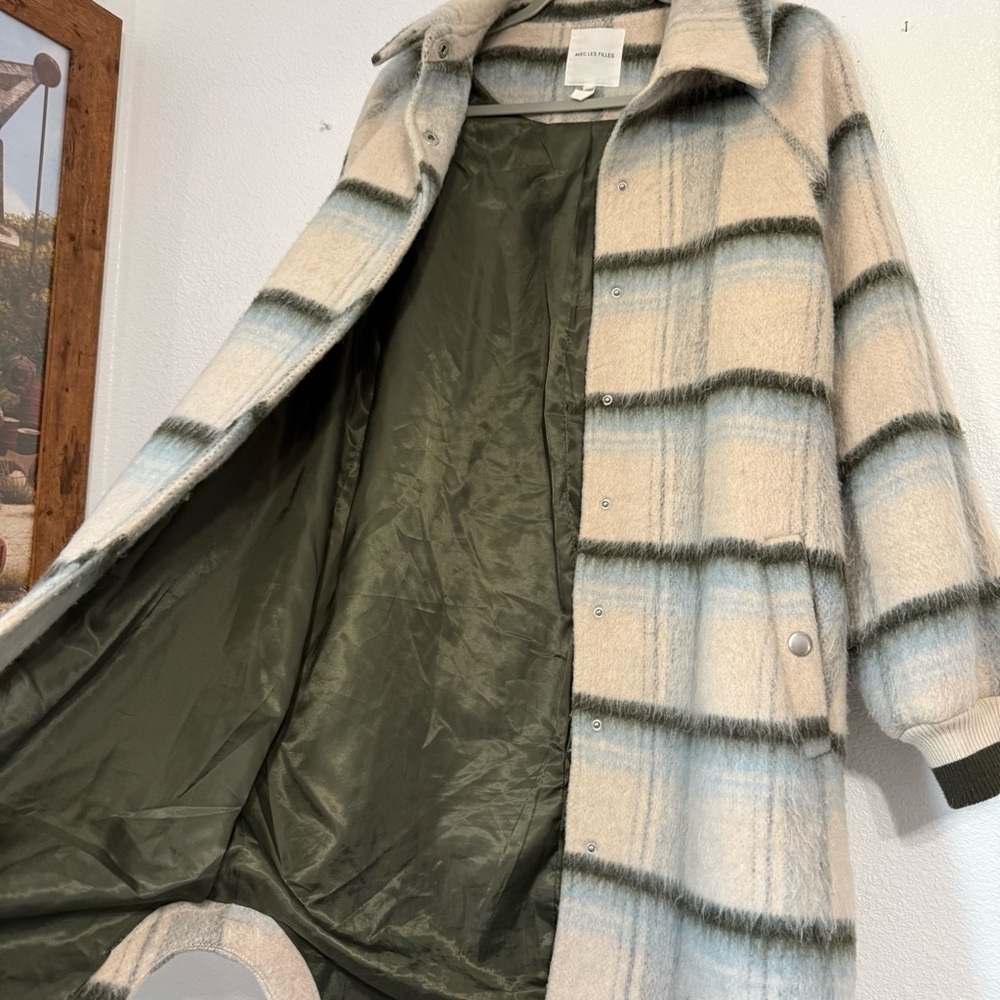 AVEC LES FILLES Brushed Oversize Longline Varsity Coat Cream Olive Plaid Size M - Picture 6 of 9